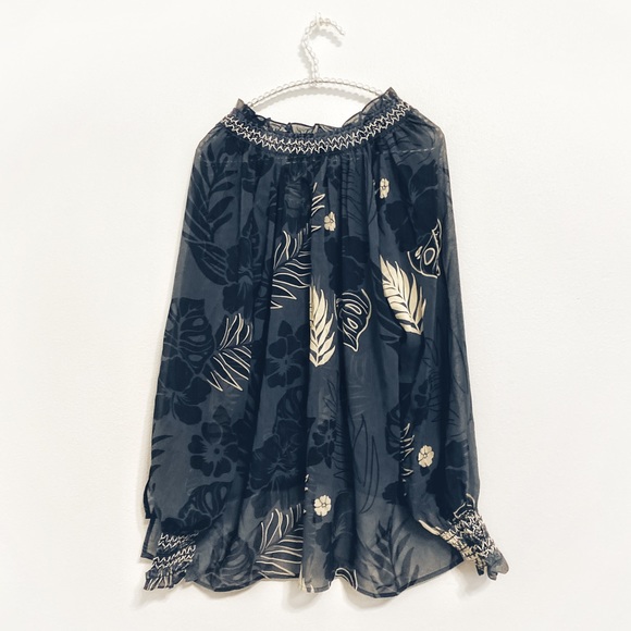 Cabi 5597 Aloha Blouse Small EUC - Picture 6 of 11